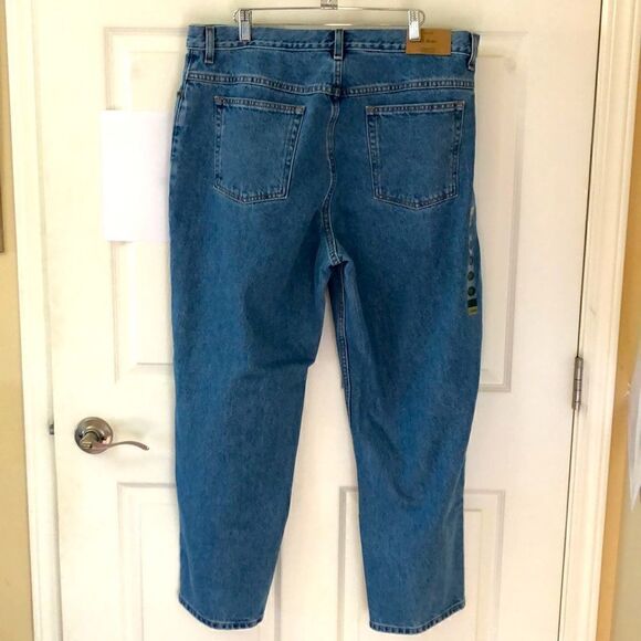 L.L Bean womens classic fit/ traditional jeans size 20P - Picture 3 of 8